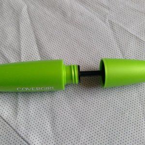 CoverGirl black mascara NWOT